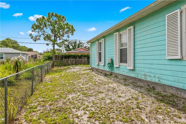 1110 13th Avenue SW, Vero Beach, FL 32962