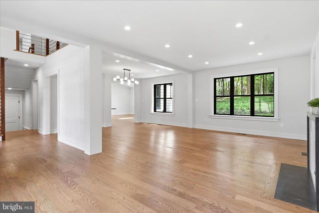 5921 CHESTERBROOK RD, Mclean, VA 22101