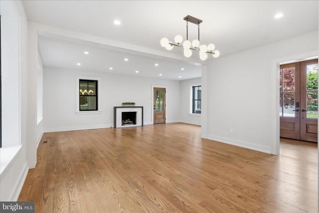 5921 CHESTERBROOK RD, Mclean, VA 22101
