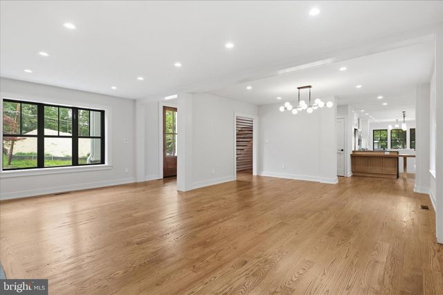 5921 CHESTERBROOK RD, Mclean, VA 22101