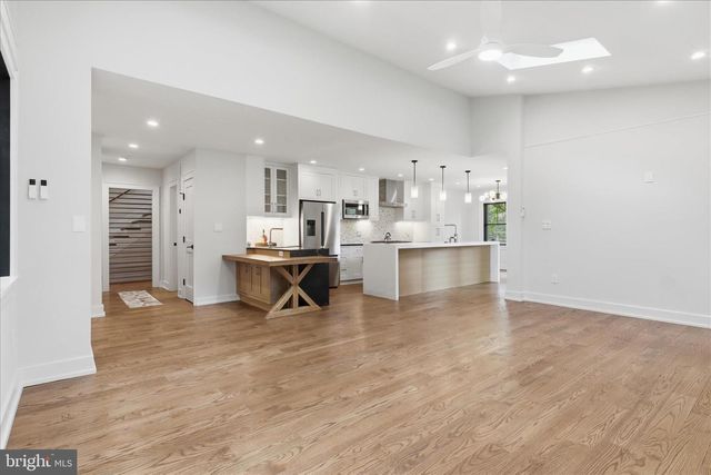 5921 CHESTERBROOK RD, Mclean, VA 22101