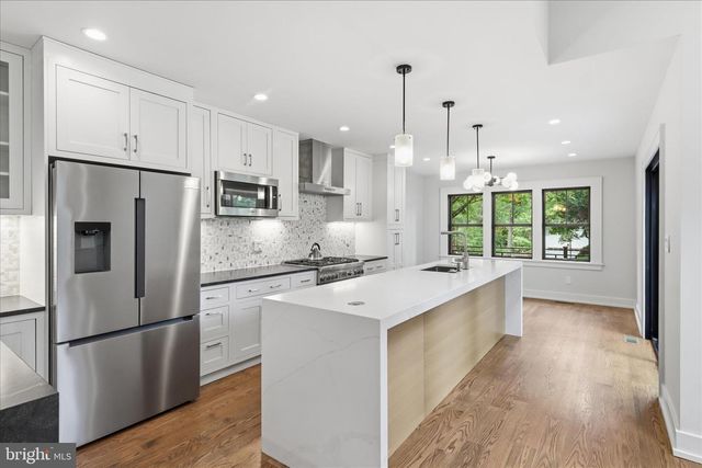5921 CHESTERBROOK RD, Mclean, VA 22101