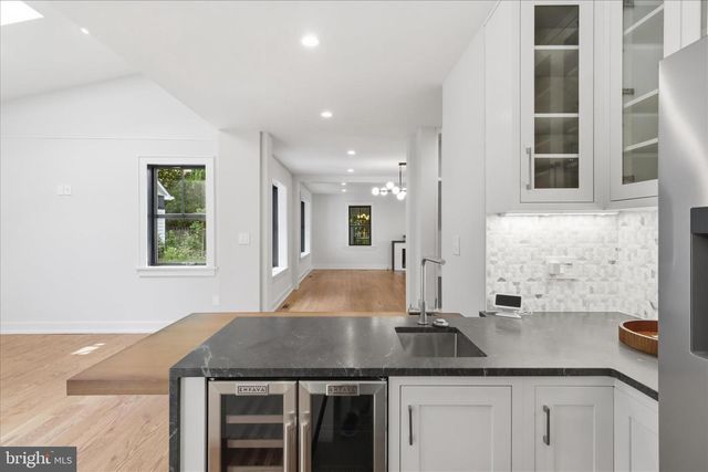 5921 CHESTERBROOK RD, Mclean, VA 22101
