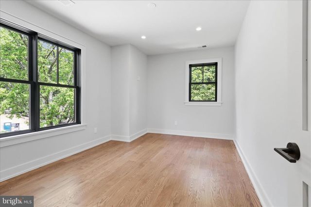 5921 CHESTERBROOK RD, Mclean, VA 22101