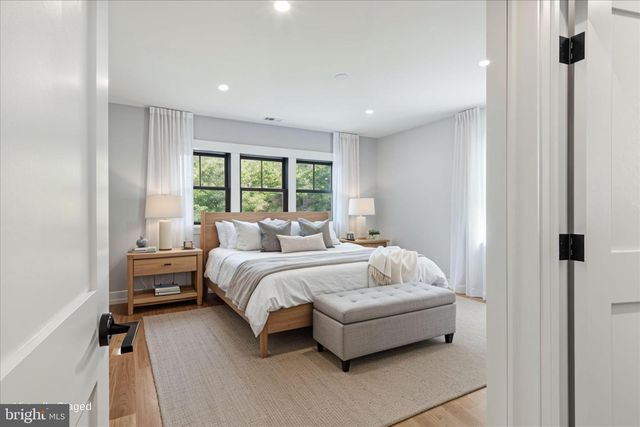5921 CHESTERBROOK RD, Mclean, VA 22101