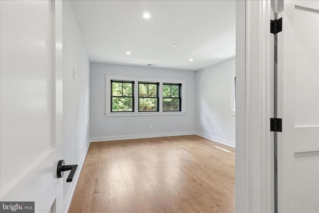 5921 CHESTERBROOK RD, Mclean, VA 22101