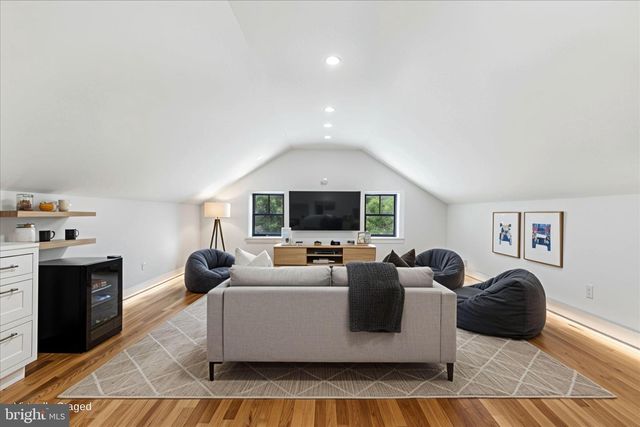 5921 CHESTERBROOK RD, Mclean, VA 22101