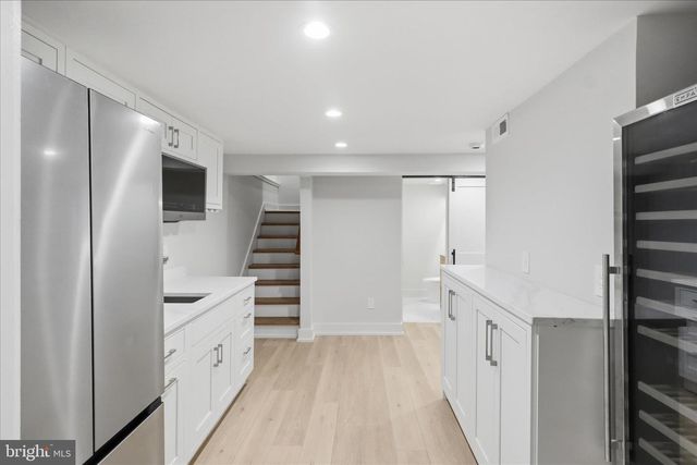 5921 CHESTERBROOK RD, Mclean, VA 22101