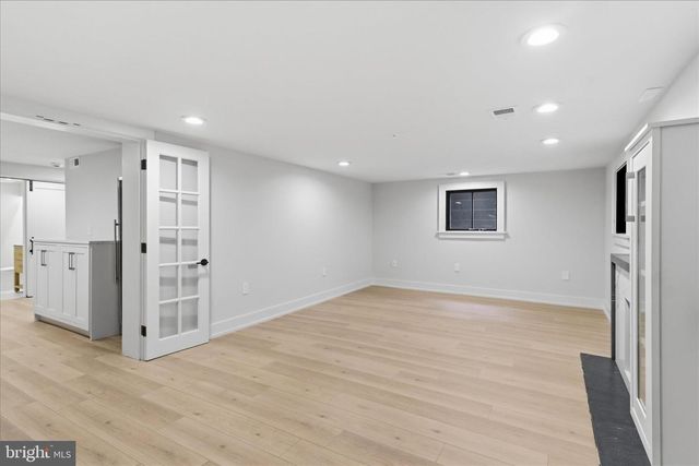 5921 CHESTERBROOK RD, Mclean, VA 22101