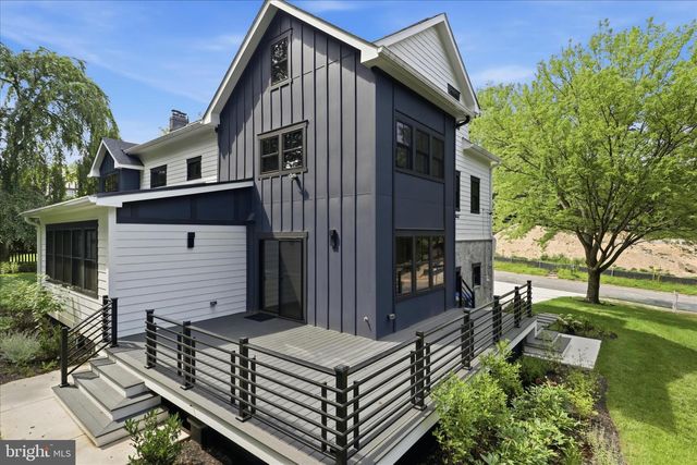 5921 CHESTERBROOK RD, Mclean, VA 22101