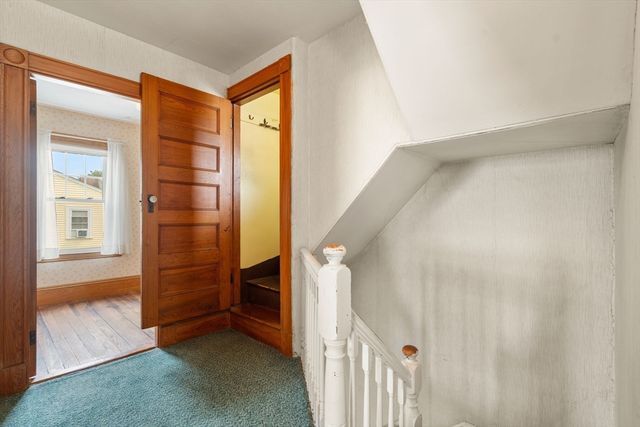39 Phillips Ave, Norwood, MA 02062