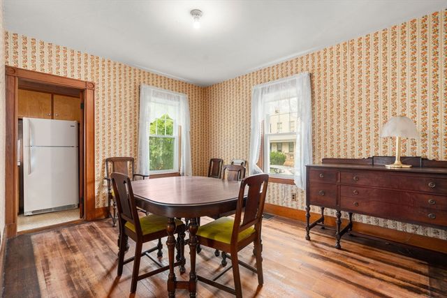 39 Phillips Ave, Norwood, MA 02062