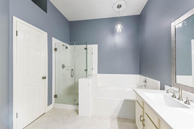 911 Woodfern Glen Lane, Pearland, TX 77584