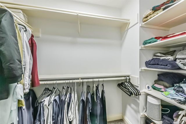 911 Woodfern Glen Lane, Pearland, TX 77584