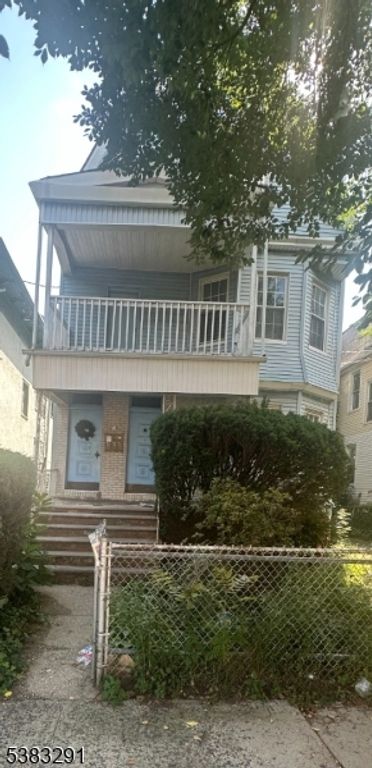 Image 1 of property listing at 10 Baldwin Ave, Newark City, NJ 07108