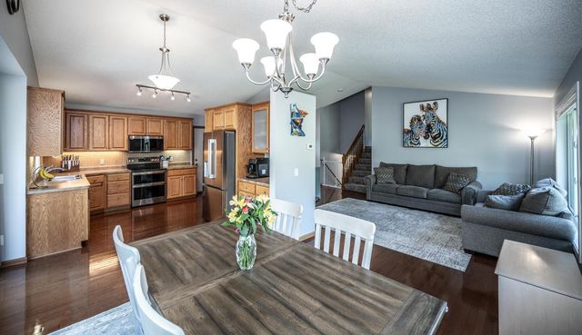14512 Hollow Park Court, Burnsville, MN 55306