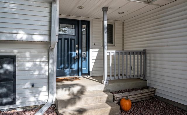 14512 Hollow Park Court, Burnsville, MN 55306