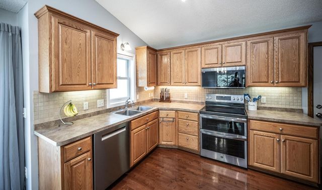 14512 Hollow Park Court, Burnsville, MN 55306