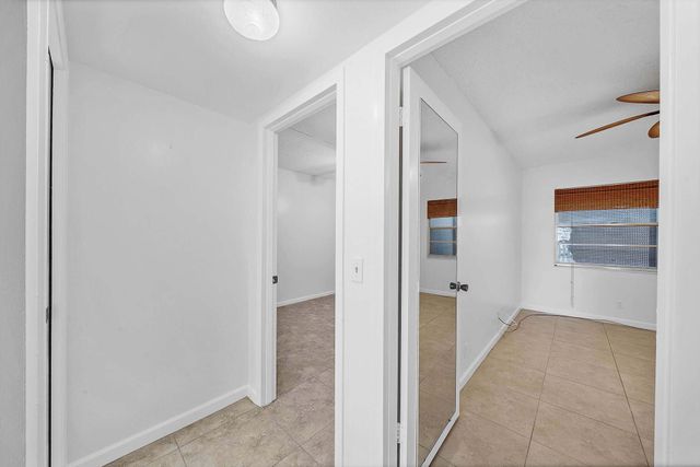 2049 Hythe C, Boca Raton, FL 33434