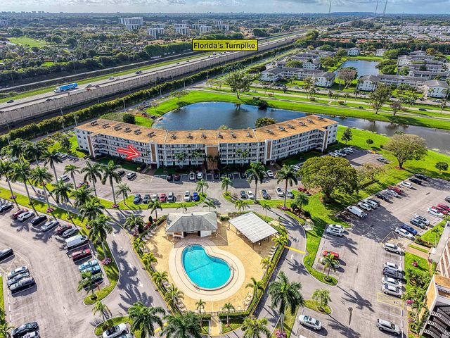 2049 Hythe C, Boca Raton, FL 33434