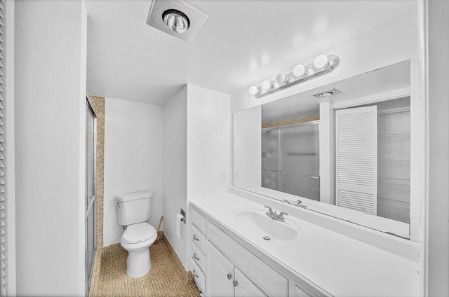 2049 Hythe C, Boca Raton, FL 33434