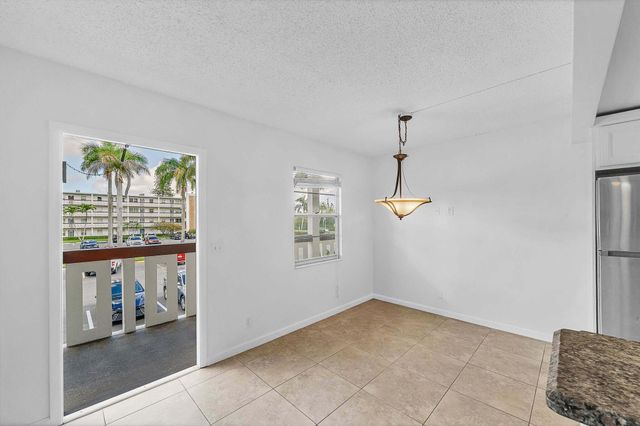 2049 Hythe C, Boca Raton, FL 33434