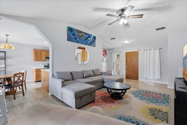 204 Queen Rd, St Augustine, FL 32086