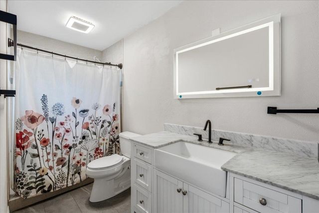 204 Queen Rd, St Augustine, FL 32086