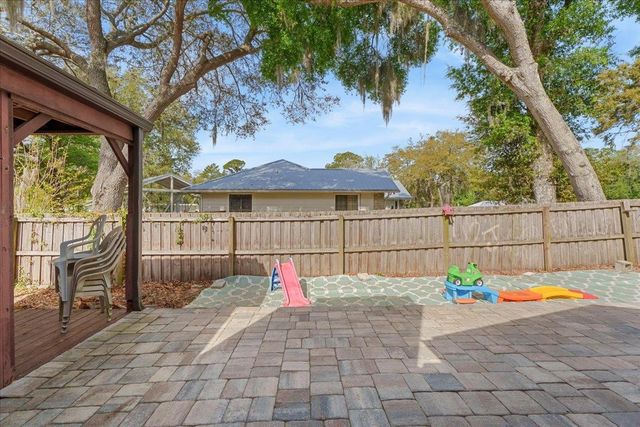 204 Queen Rd, St Augustine, FL 32086