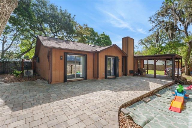 204 Queen Rd, St Augustine, FL 32086