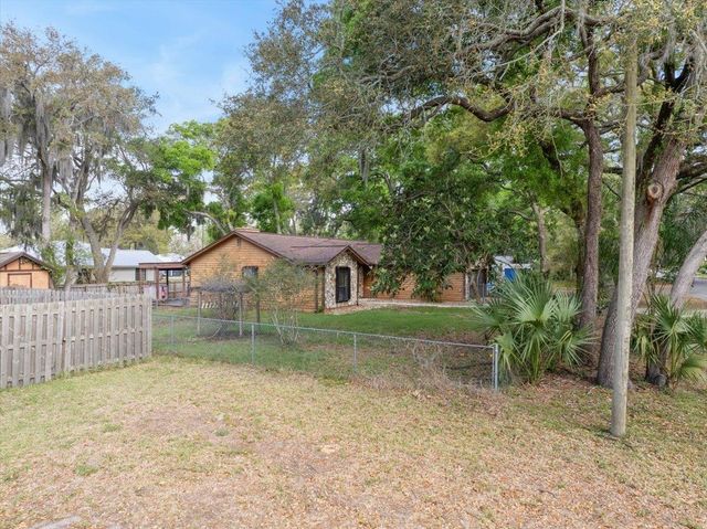 204 Queen Rd, St Augustine, FL 32086