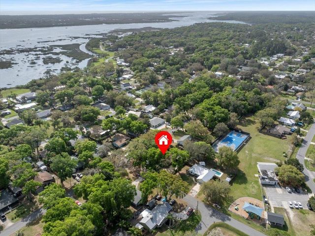 204 Queen Rd, St Augustine, FL 32086