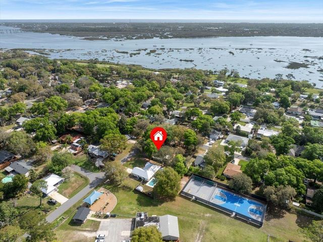 204 Queen Rd, St Augustine, FL 32086