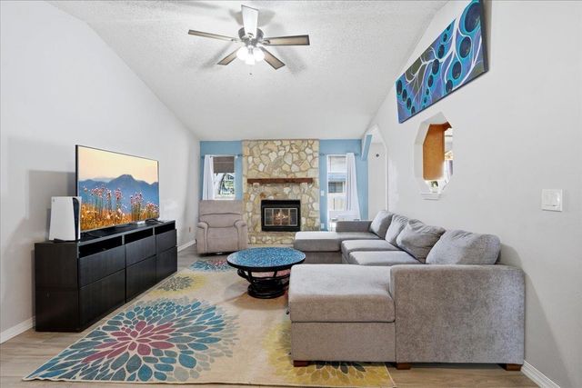 204 Queen Rd, St Augustine, FL 32086