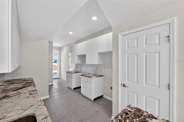 172 HOLLY VILLAGE DRIVE, Davenport, FL 33837