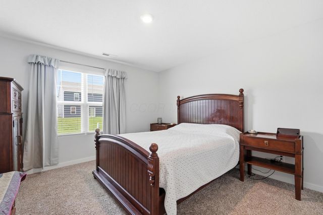 4333 Water Aven Drive, Canal Winchester, OH 43110