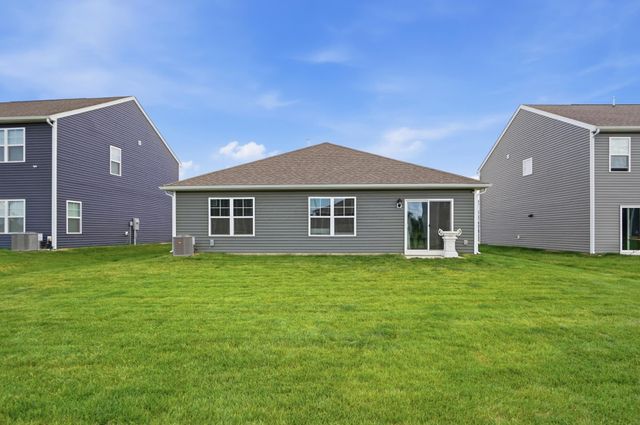 4333 Water Aven Drive, Canal Winchester, OH 43110