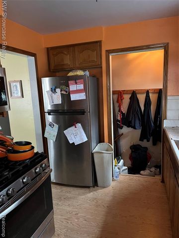 29537 Hazelwood Street, Inkster, MI 48141