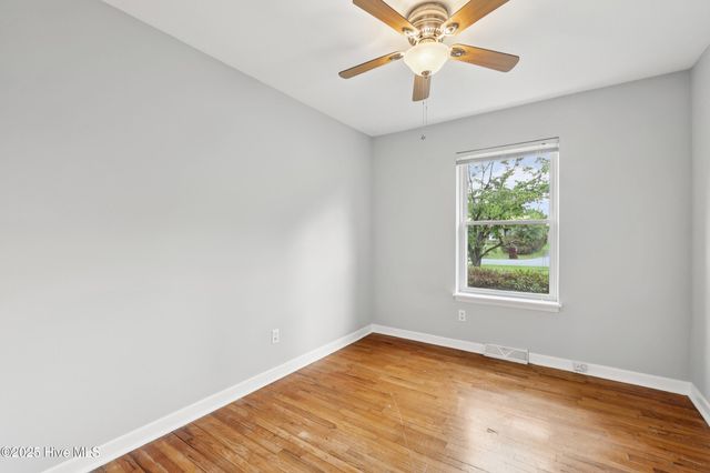410 N Crestwood Drive, Wilmington, NC 28405