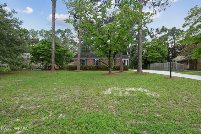 410 N Crestwood Drive, Wilmington, NC 28405