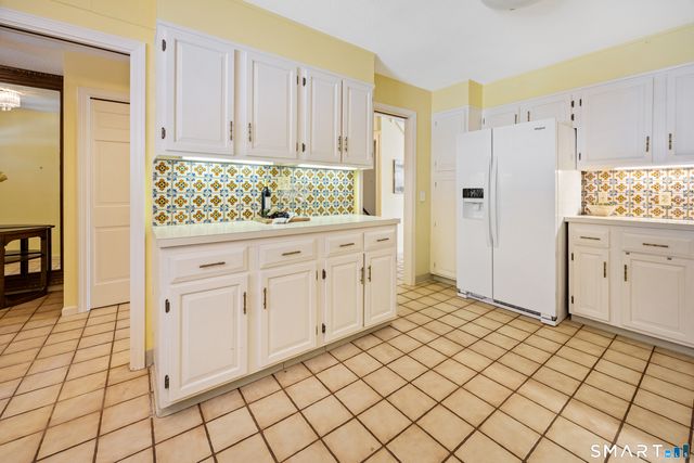 580 Mountain Road APT C, West Hartford, CT 06117