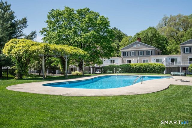 580 Mountain Road APT C, West Hartford, CT 06117