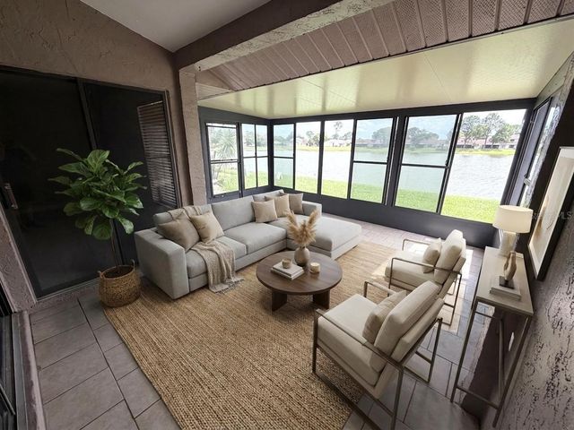 50 LAKEPOINTE CIRCLE, Kissimmee, FL 34743