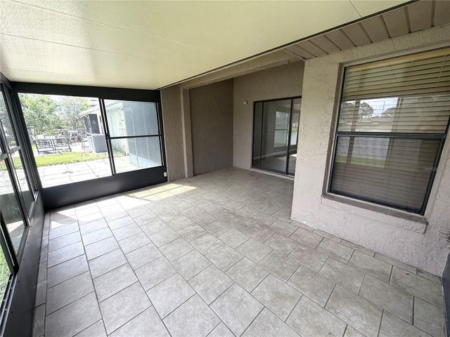 50 LAKEPOINTE CIRCLE, Kissimmee, FL 34743