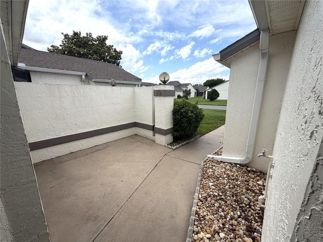 50 LAKEPOINTE CIRCLE, Kissimmee, FL 34743