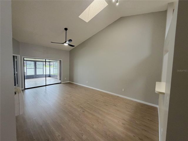 50 LAKEPOINTE CIRCLE, Kissimmee, FL 34743