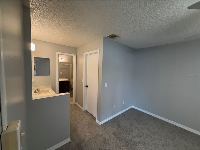 50 LAKEPOINTE CIRCLE, Kissimmee, FL 34743