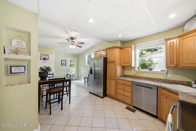320 S Bayly Ave, Louisville, KY 40206