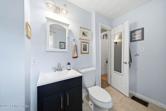 320 S Bayly Ave, Louisville, KY 40206