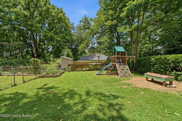 320 S Bayly Ave, Louisville, KY 40206